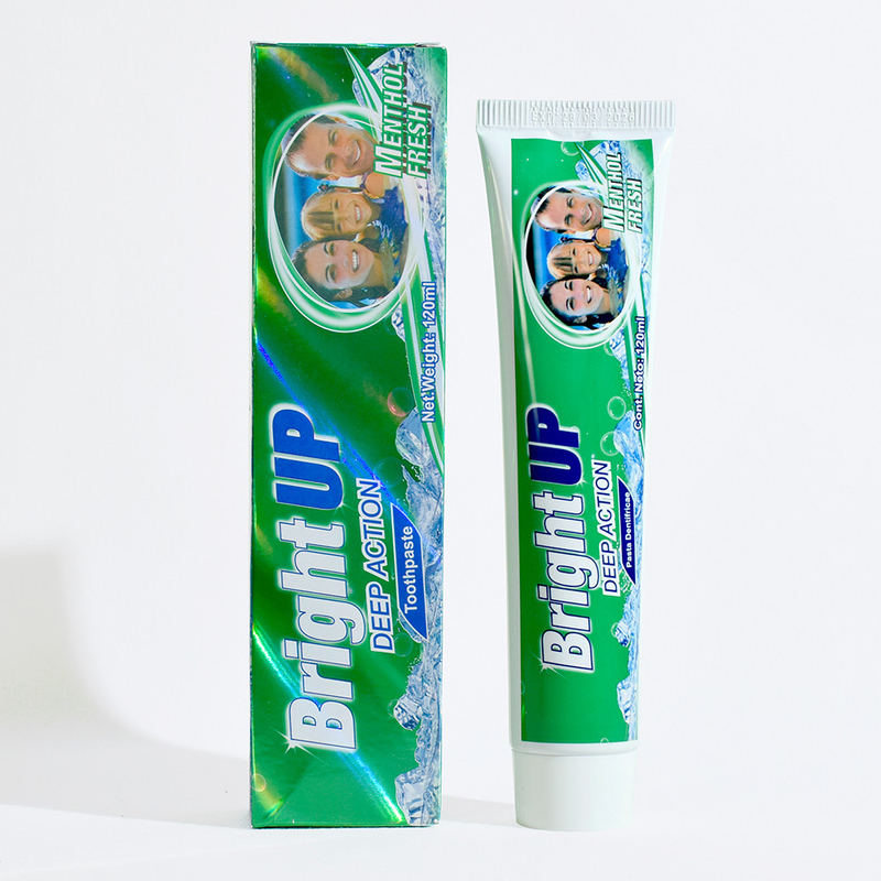 Luminare con Deep Action Menthol Fresh Toothpaste 120ml - Provate una sensazione di raffreddamento istantaneo