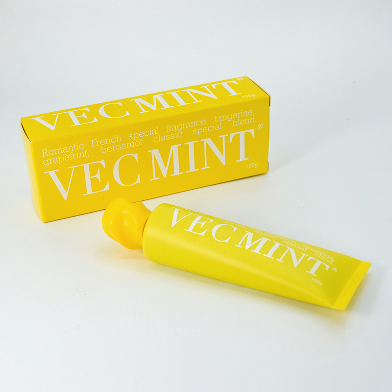 100 g di dentifricio VECMINT: profumo di pompelmo, bergamota e mandarino.