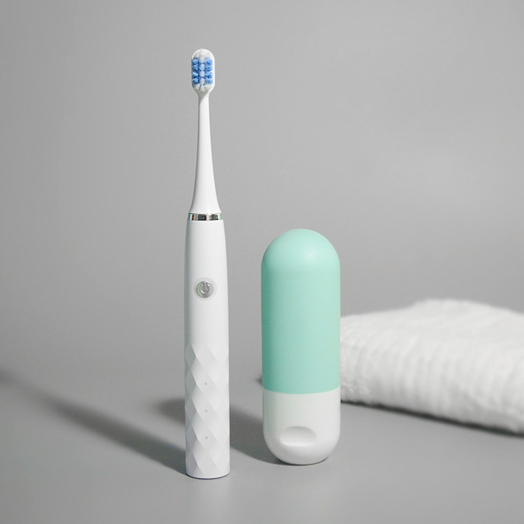 OEM dello spazzolino da denti di cura dello spazzolino da denti ed azione orali professionali d'imbiancatura elettrici, etichette private su misura