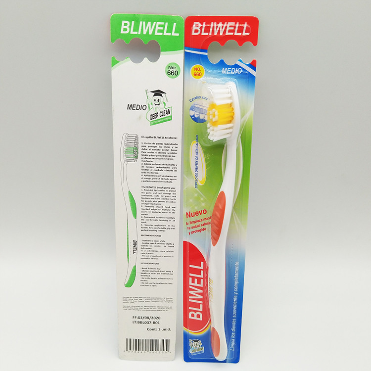 Spazzolino da denti riutilizzabile molle pulito orale di plastica dell'OEM Eco della maniglia amichevole all'ingrosso di colore